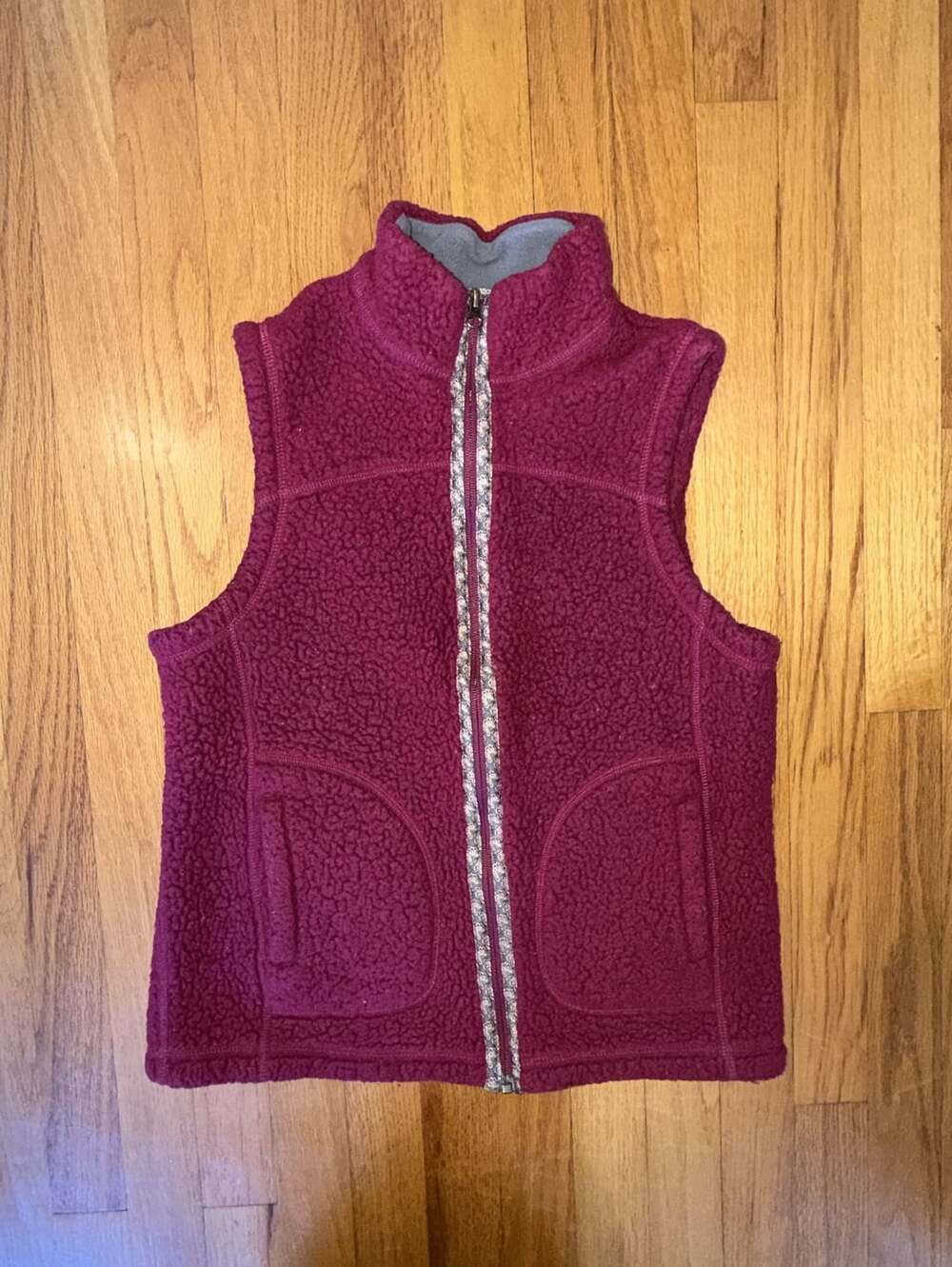 LL Bean Womens Deep Berry Purple Sherpa Fleece Full Zip Vest Mock Neck Small